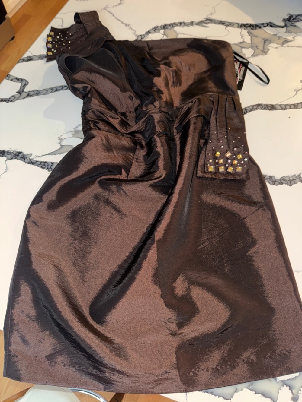 Brand New Elegant One-Shoulder Brown Evening Coctaik Dress with stones - Picture 8 of 9